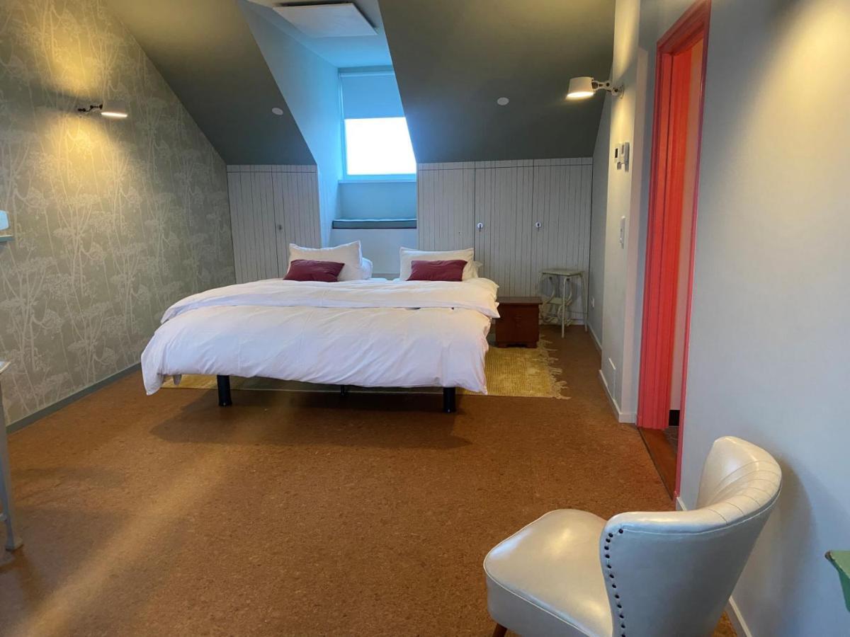 Het Veerhuis Oeffelt Buitenkant foto