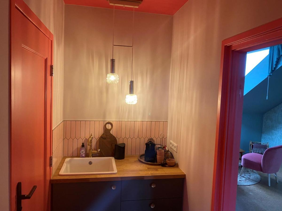 Het Veerhuis Oeffelt Buitenkant foto