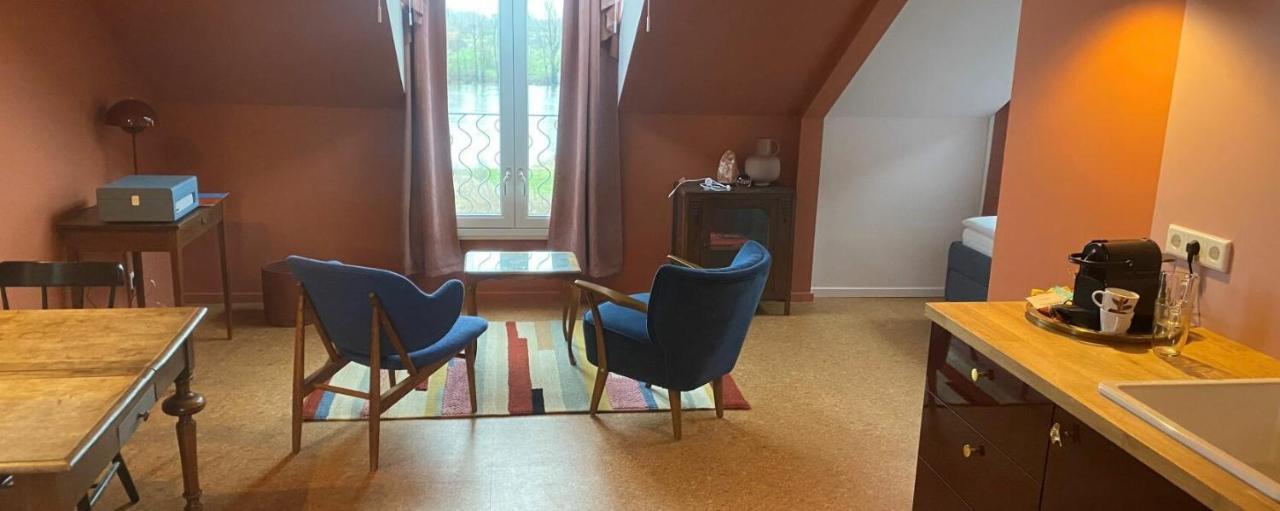 Het Veerhuis Oeffelt Buitenkant foto